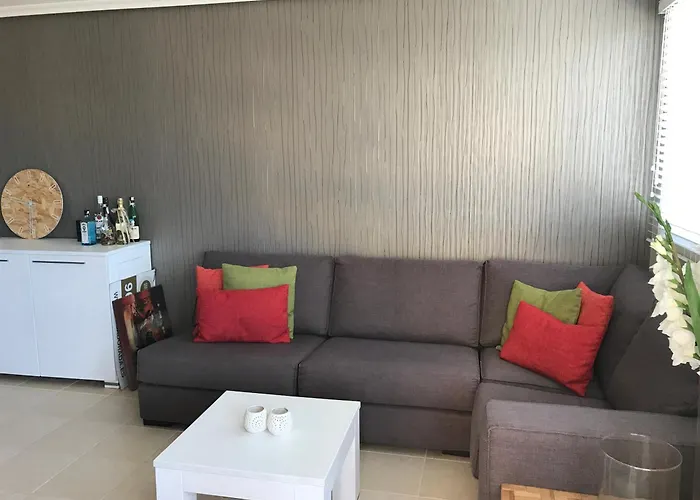 Jazmine Iv In Pueblo Mascarat Appartement